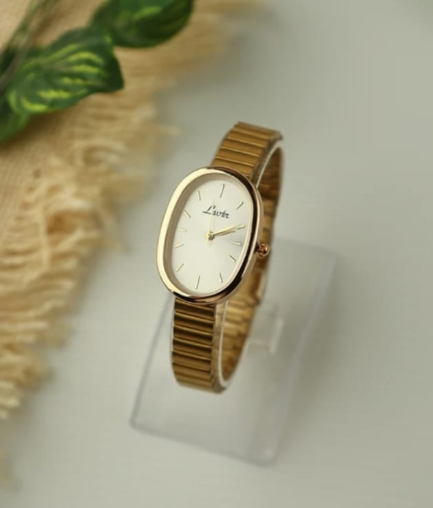 Aasma Shimmer – Crystal Dial Watch