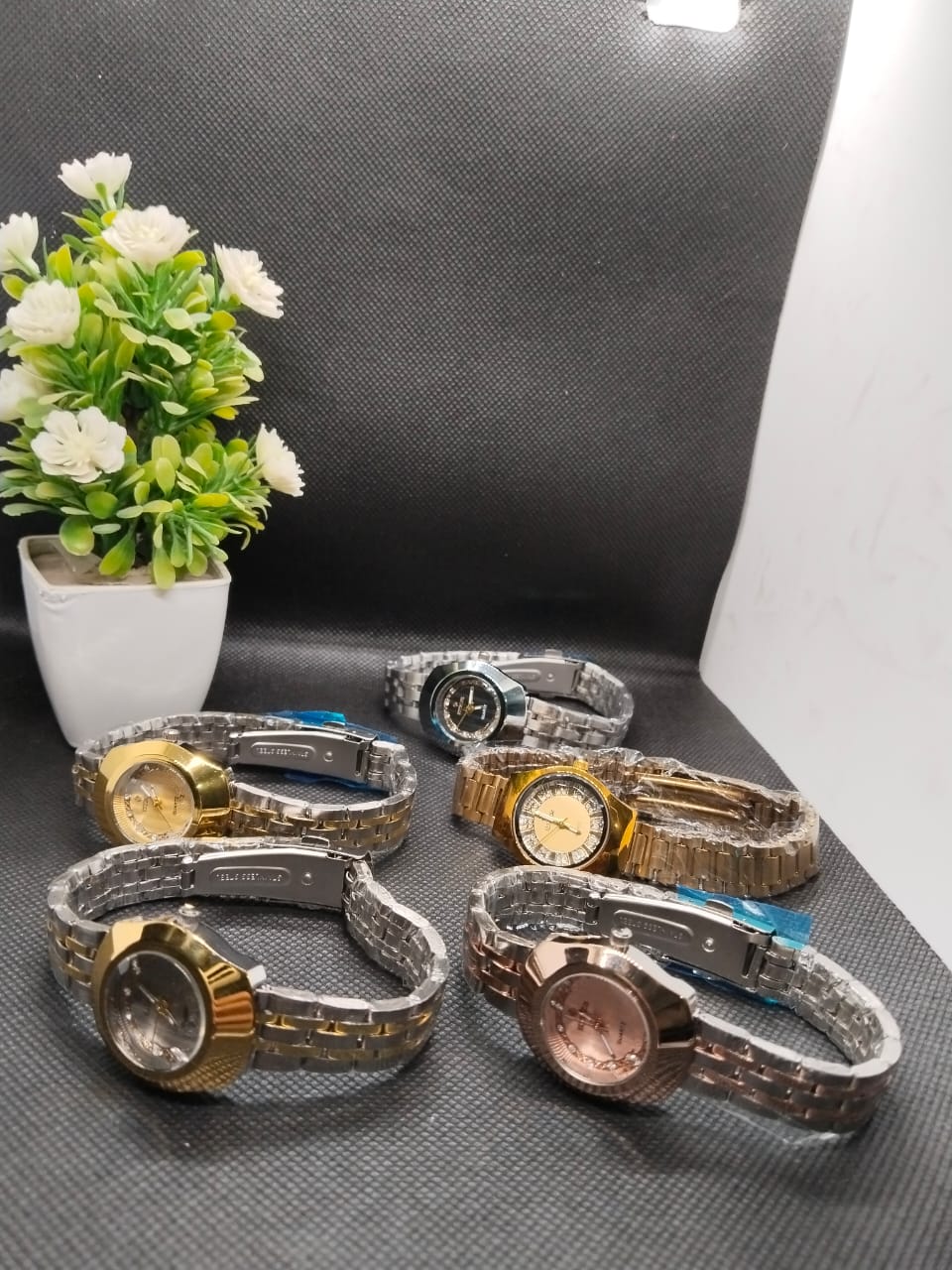 Riwaayat Charm – Vintage-Inspired Watch