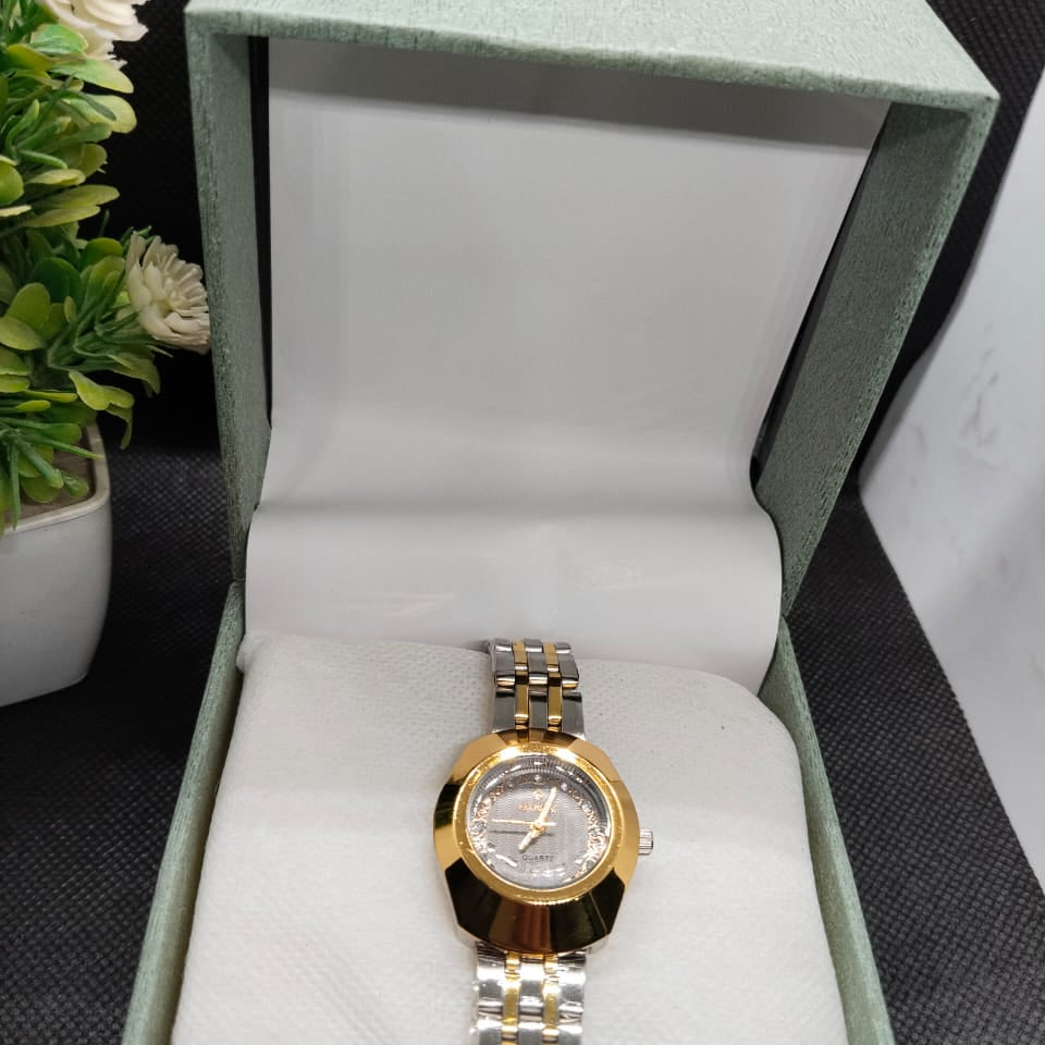 Zehra Elegance – Rose Gold Watch